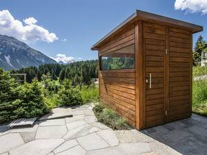 Ob im Grünen, auf der Terrasse oder dem Balkon: Die Fitpa AG kümmert sich um die individuelle Realisierung der Sauna im Freien. Fitpa AG.